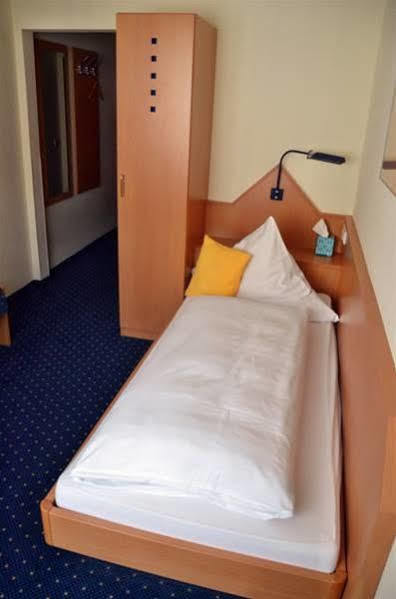 Hotel Garni Oberrhein Rheinfelden  Bagian luar foto